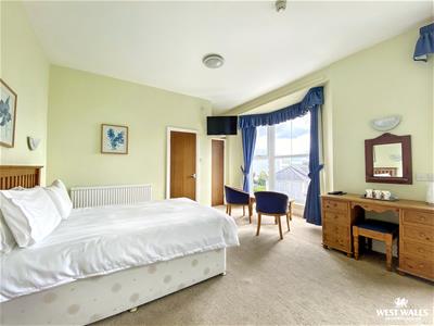 Picture 10